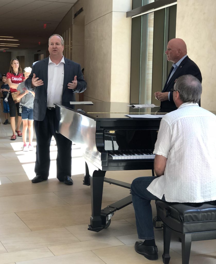 John Rice (left) and Honorary Consul of Canada for Arizona Glenn Williamson (right) delivering their words of appreciation for the relationship between Canada and the United States